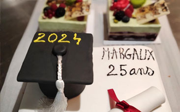 Les pièces montées, les gâteaux personnalisés et d'anniversaire de la boulangerie pâtisserie Eiffel